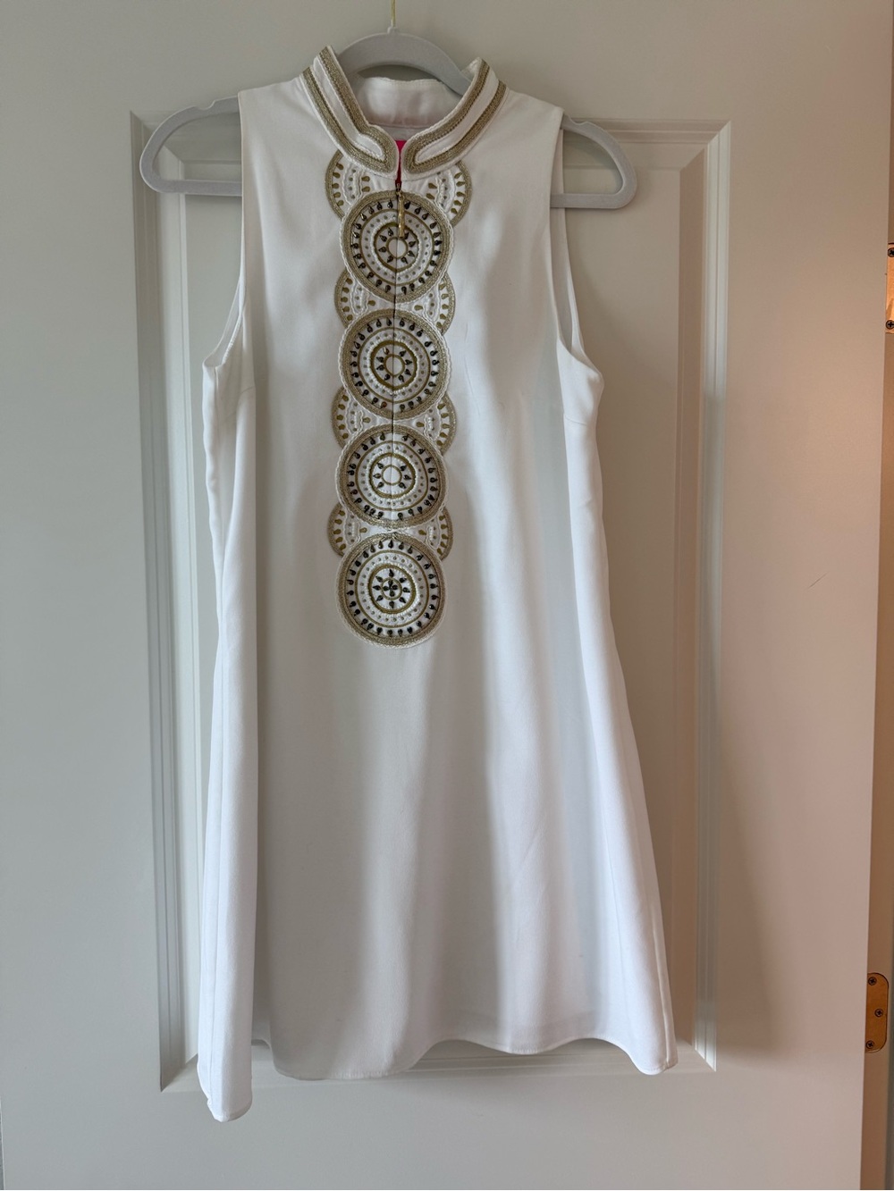 Lily Pulitzer White Sleeveless Embroidered Shift Dress with Gold Accent